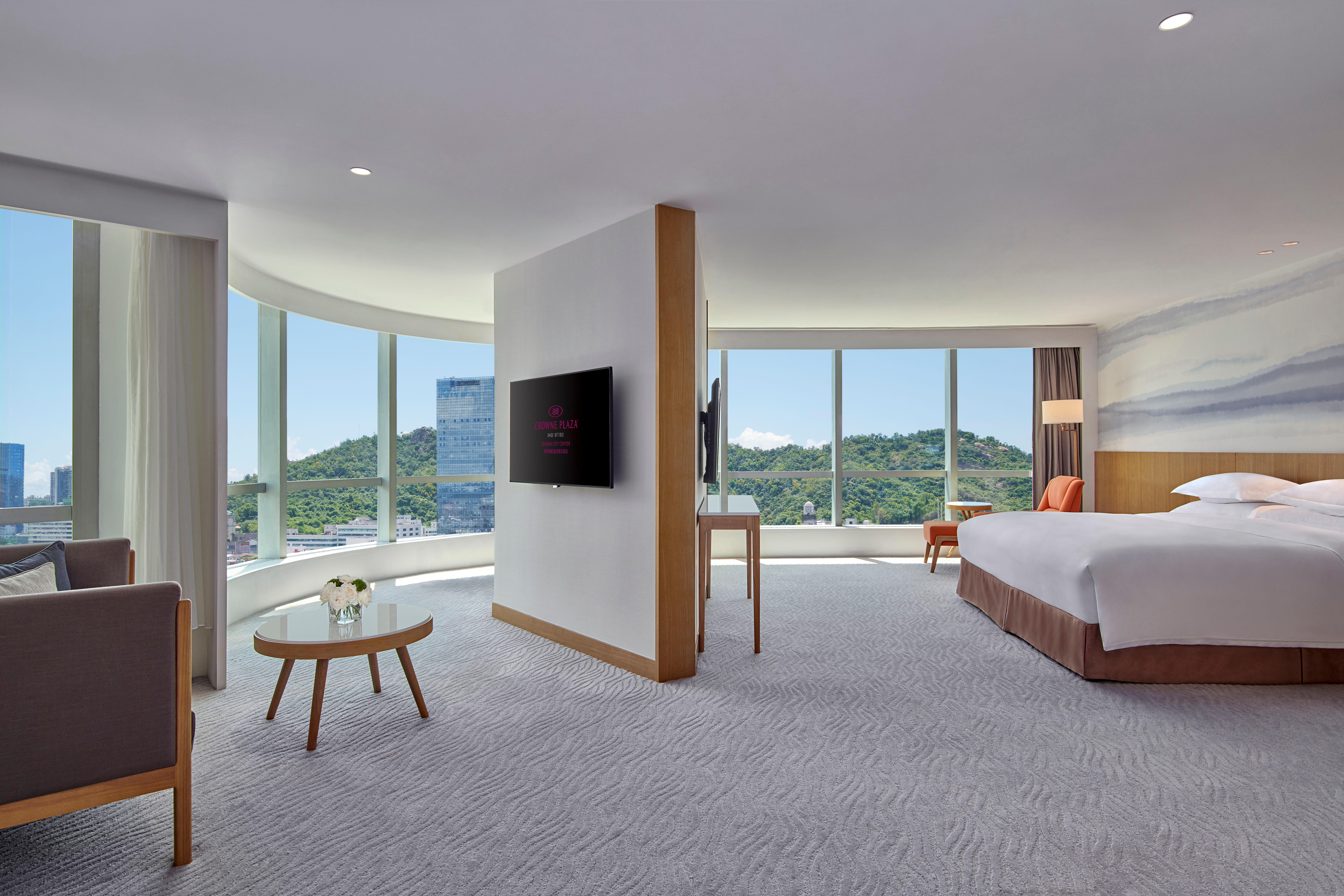 Crowne Plaza Zhuhai City Center By Ihg - Offers Free One-Way Shuttle To Chimelong Ocean Kingdom Экстерьер фото