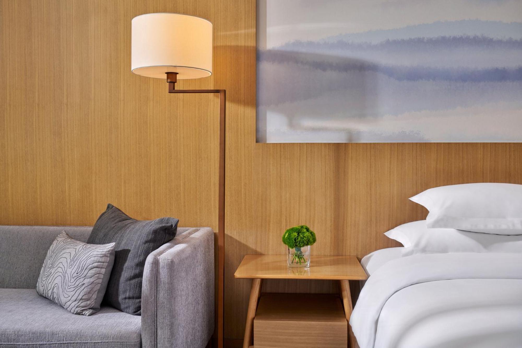 Crowne Plaza Zhuhai City Center By Ihg - Offers Free One-Way Shuttle To Chimelong Ocean Kingdom Экстерьер фото