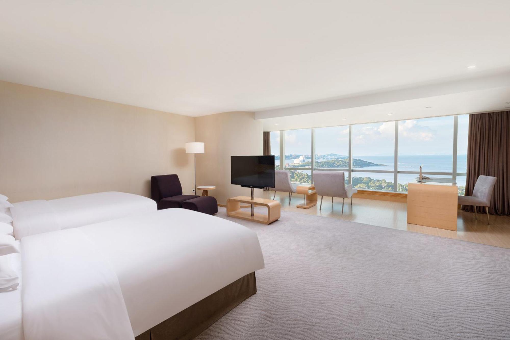 Crowne Plaza Zhuhai City Center By Ihg - Offers Free One-Way Shuttle To Chimelong Ocean Kingdom Экстерьер фото